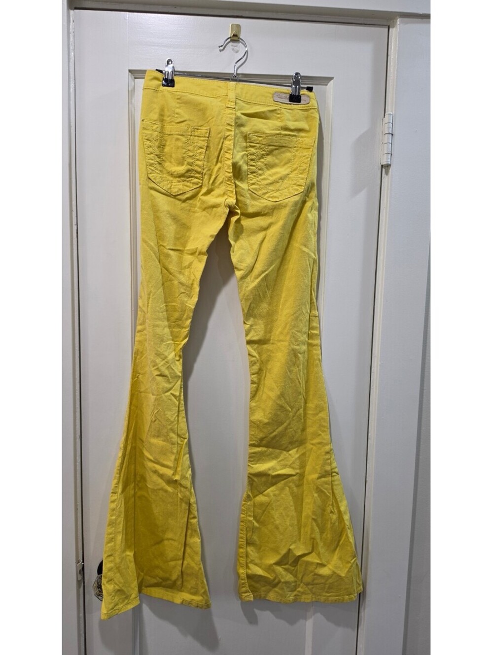 True Religion Yellow Flare Jeans Women's Size 26 Made in USA Classic Denim - Picture 3 of 11
